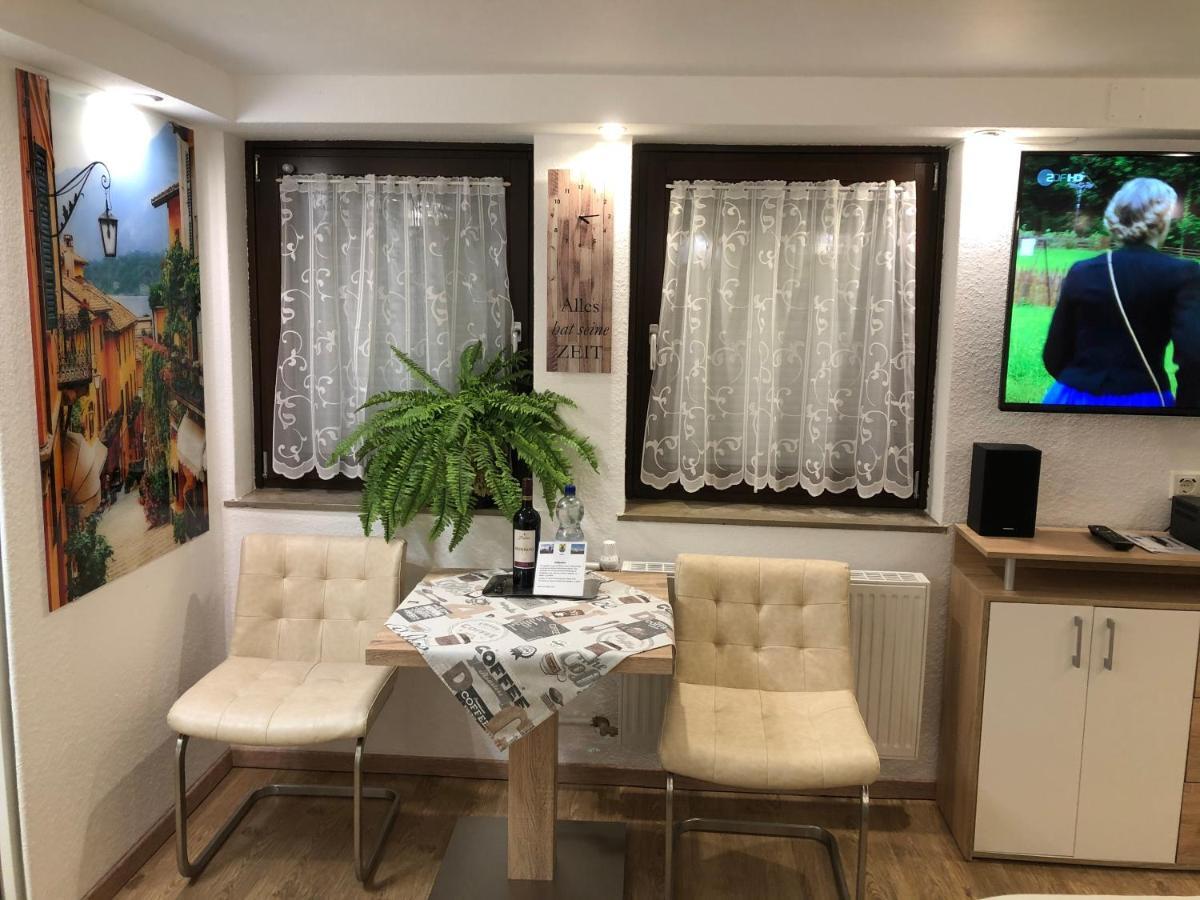 Ferienwohnung Apartment Dettum Mit Eigenem Bad, Kochnische Und Wintergarten Экстерьер фото
